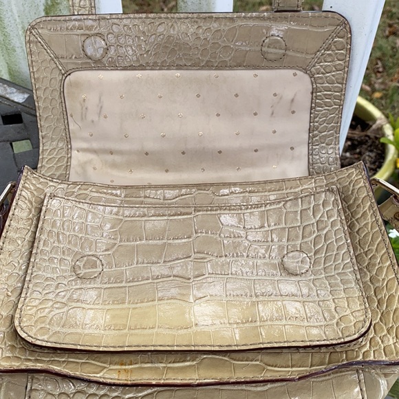 Kate Spade Knightsbridge Scout Crossbody - Picture 3 of 9